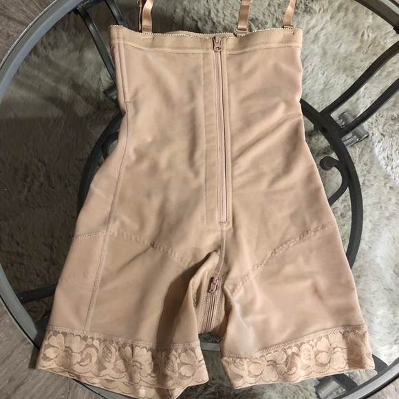 Body shaper - Picture 1 of 7